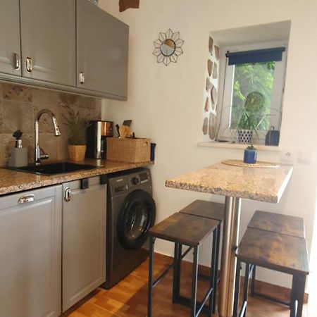 Beautiful House In Stunning Nature, 22 Minutes From Beaches, 5 Minutes To Lake, Air Condition Cool And Heat, And Very Fast Internet In All Rooms, Dishwasher, Washing Machine And Induction Cooking シルヴェス エクステリア 写真